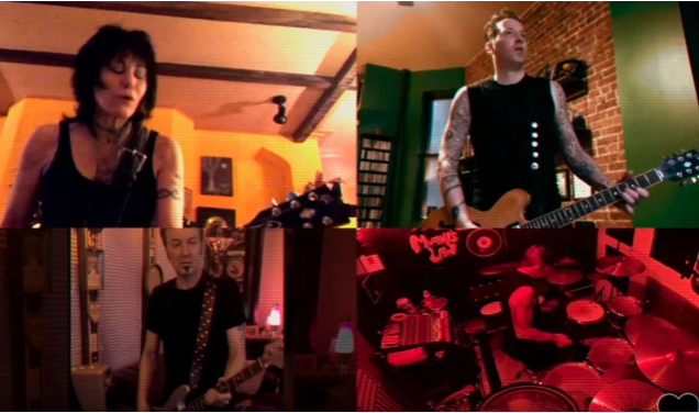 JOAN JETT & THE BLACKHEARTS suonano ‘Light Of Day’ in quarantena (VIDEO)