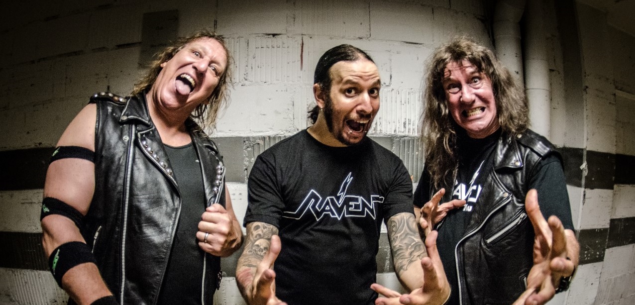 RAVEN: Il primo singolo “Top Of The Mountain” ecco il lyric video