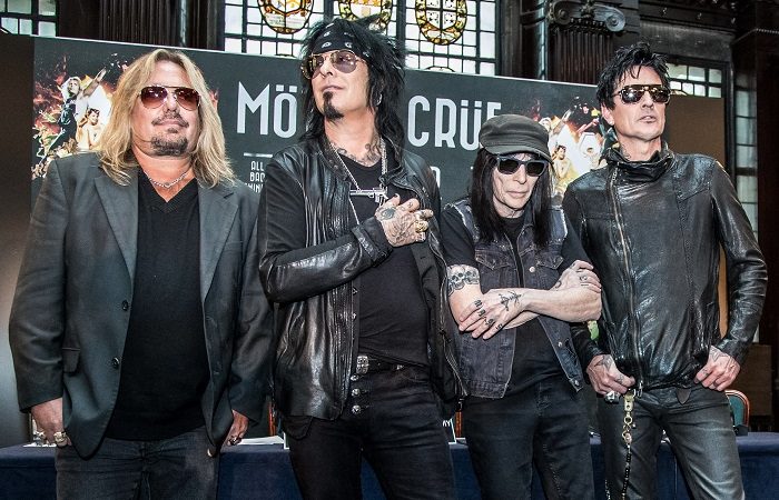 I MÖTLEY CRÜE lanciano la loro linea di salse piccanti