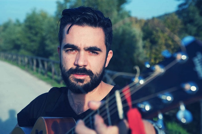 PHILL REYNOLDS: fuori il video della nuova ‘Is it Painful’