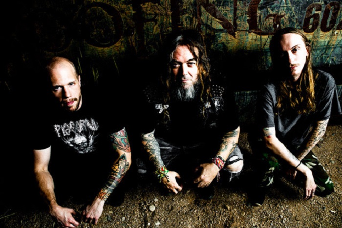 GO AHEAD AND DIE (con MAX CAVALERA): il video della nuova ‘G.A.A.D.’
