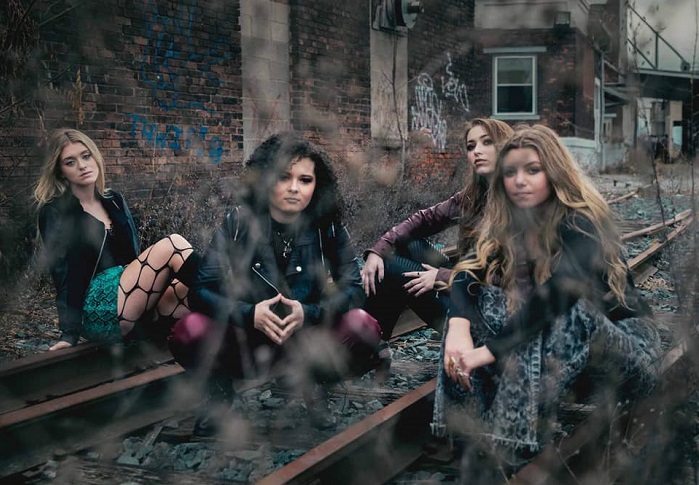 Le PLUSH esordiscono con il video di ‘Hate’. Vi presentiamo la nuova band