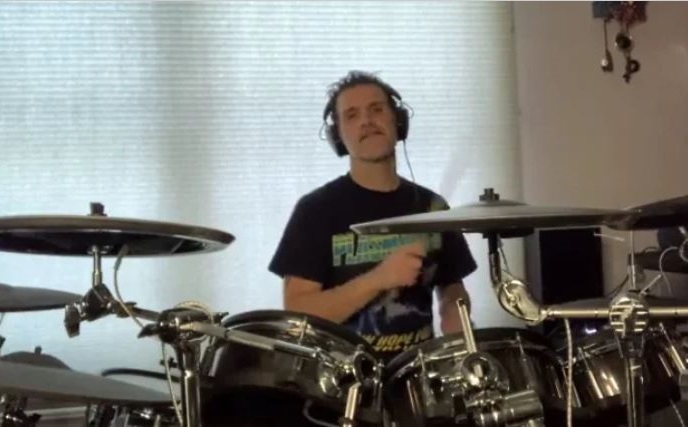 CHARLIE BENANTE suona la versione demo di una nuova canzone degli ANTHRAX