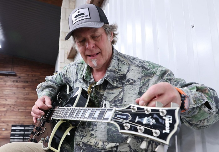 TED NUGENT positivo al Covid-19: “Pensavo di morire. Ho la merda cinese!”