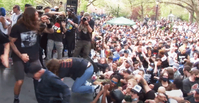 Guarda il live dei MADBALL a New York senza regole anti-covid