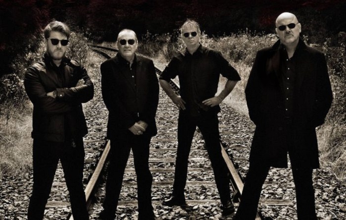 Tornano THE STRANGLERS con un nuovo album, ascolta ‘And If You Should See Dave…’