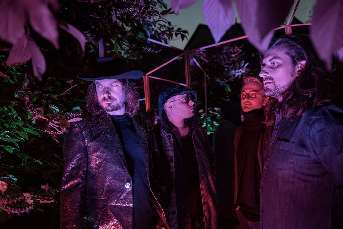 AMUSEMENT PARKS ON FIRE: il video di ‘Boom Vang’, dall’album del ritorno