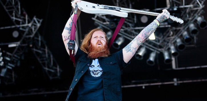 DEVILDRIVER: il chitarrista Neal Tiemann si separa dalla band
