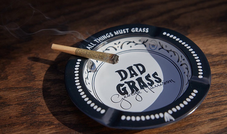BEATLES: si ispira a GEORGE HARRISON la nuova linea di Cannabis ‘All Things Must Grass’ di DAD GRASS