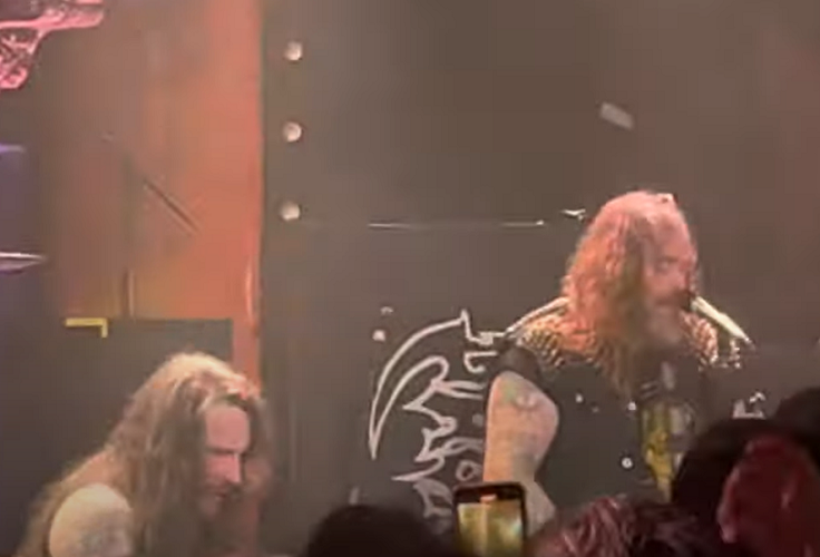 POSSESSED: guarda JEFF BECERRA sul palco con MAX e IGOR CAVALERA suonare ‘Death Metal’