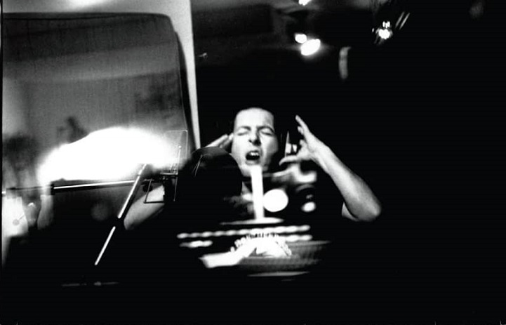 JOE STRUMMER: in arrivo un cofanetto speciale ed in streaming l’inedita ‘The Road to Rock ‘N’ Roll’