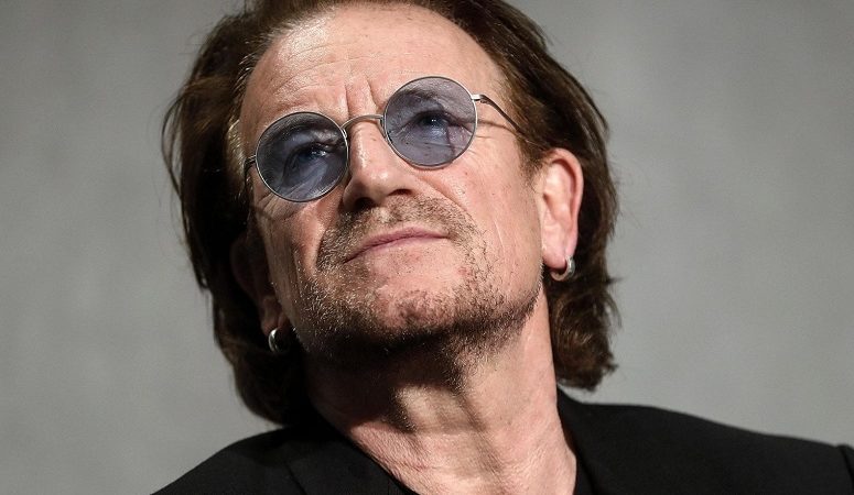 U2: l’autobiografia di Bono Vox “Surrender: 40 Songs, One Story”, la sua vita ripercorsa in 40 canzoni