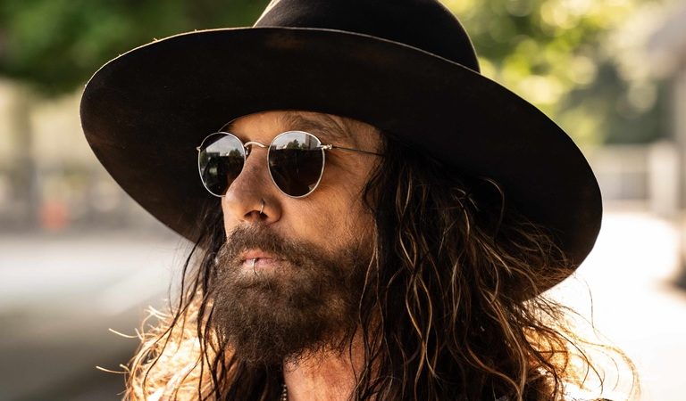 JOHN CORABI: a lavoro sul nuovo disco solista, uscirà per Frontiers Music