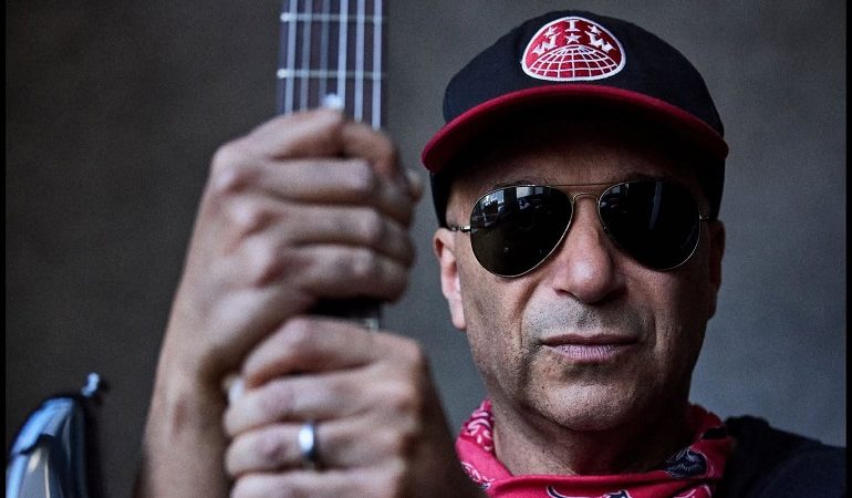 TOM MORELLO: dettagli e anticipazioni dall’album solista ‘Everyone Gets Everything They Want’